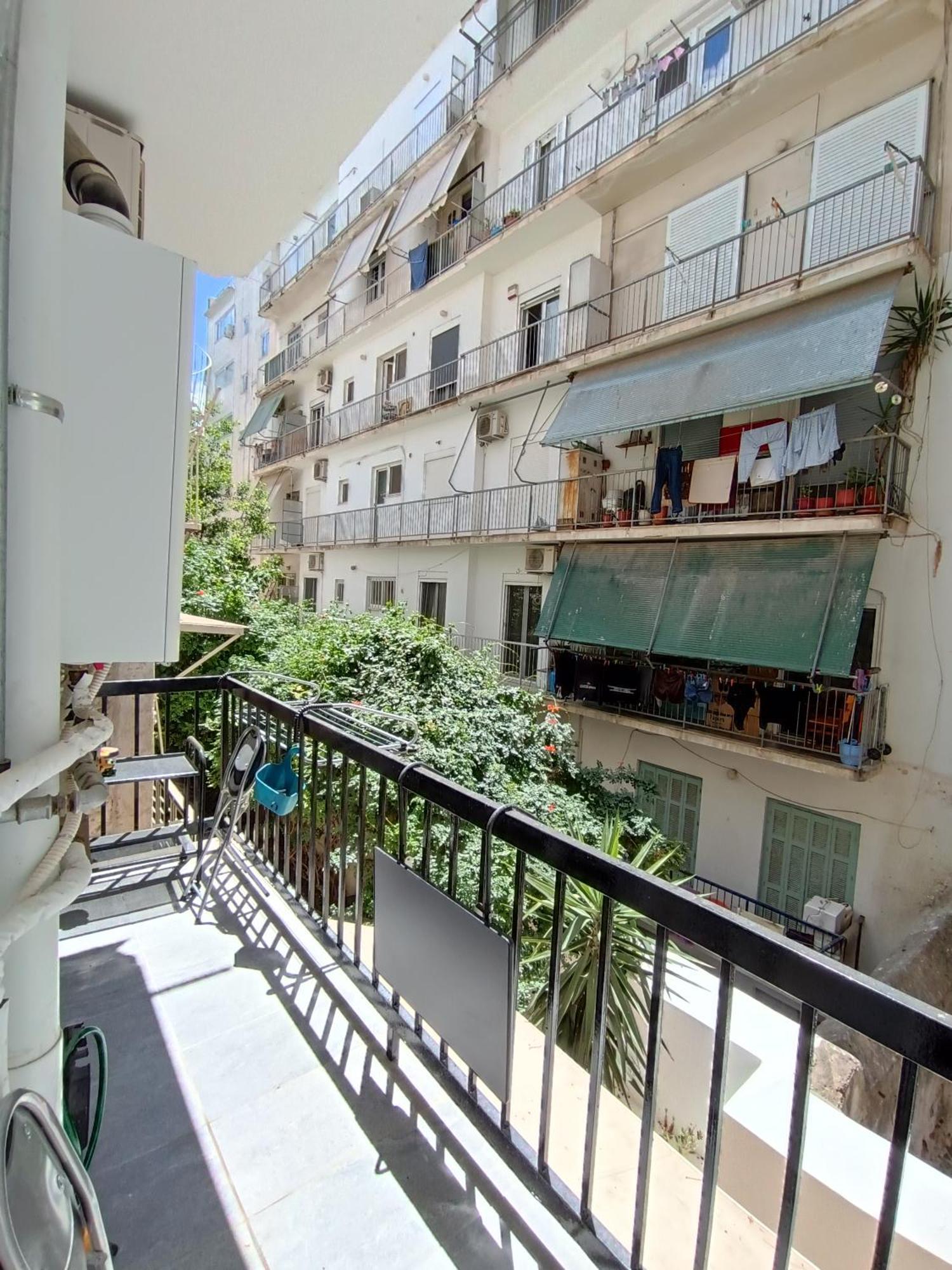 Luxury & Spacious Apartment In Athens Exterior photo